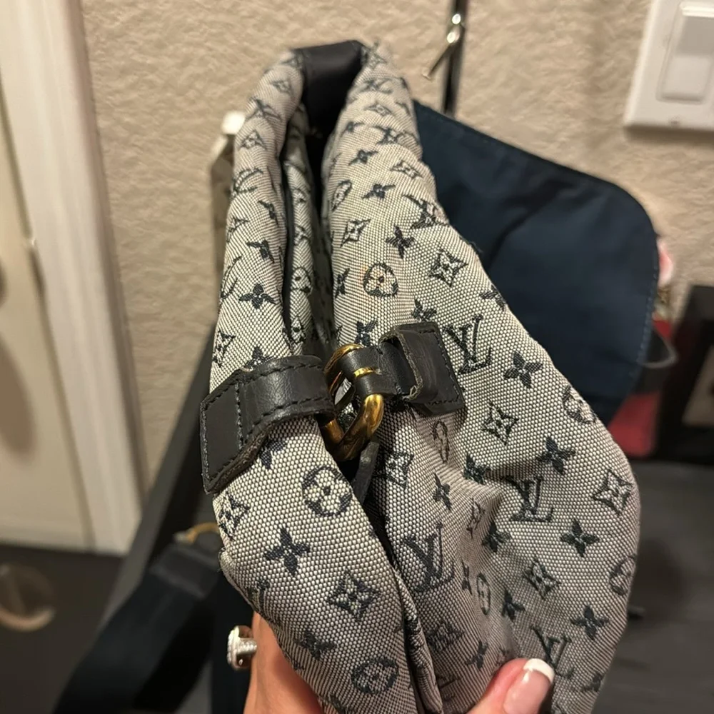 Louis Vuitton Gray Monogram Messenger Bag with Dark Leather Straps